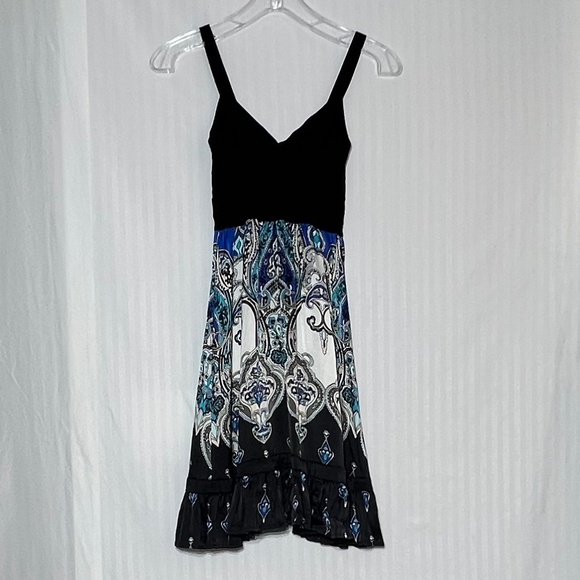 GORGEOUS BEBE silk body, knit /spandex top is a FLATTERING COCKTAIL DRESS sz XS - Picture 6 of 8